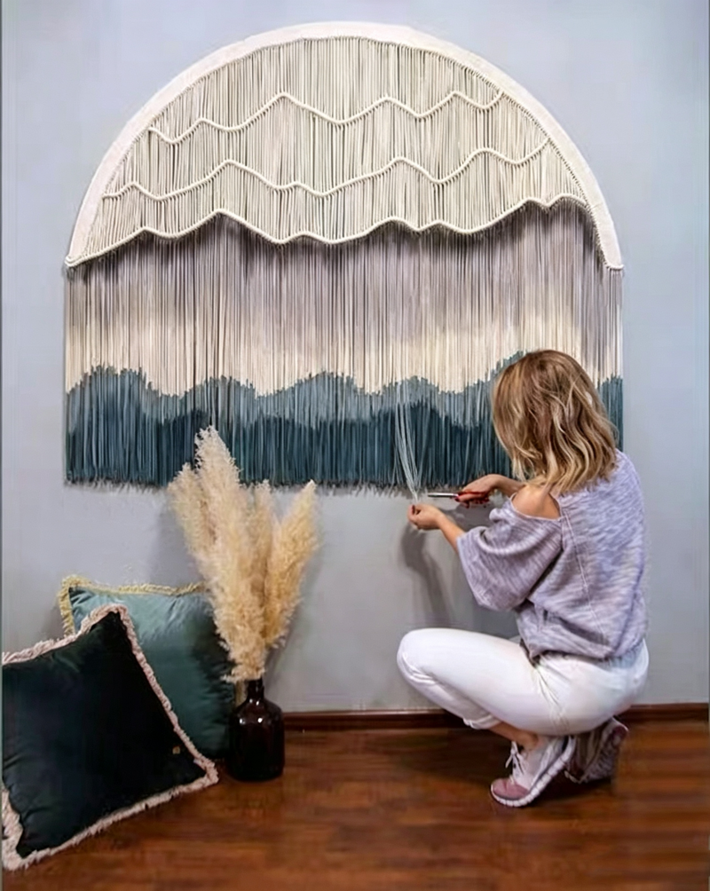 Handmade tapestry circular wall decoration – Image color 4