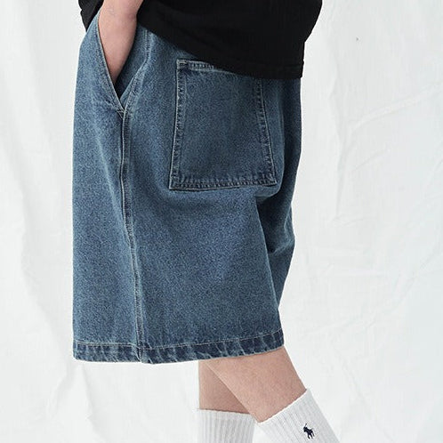 Men's Simple Loose Fit Mid-Rise Light Blue Cotton Denim Shorts