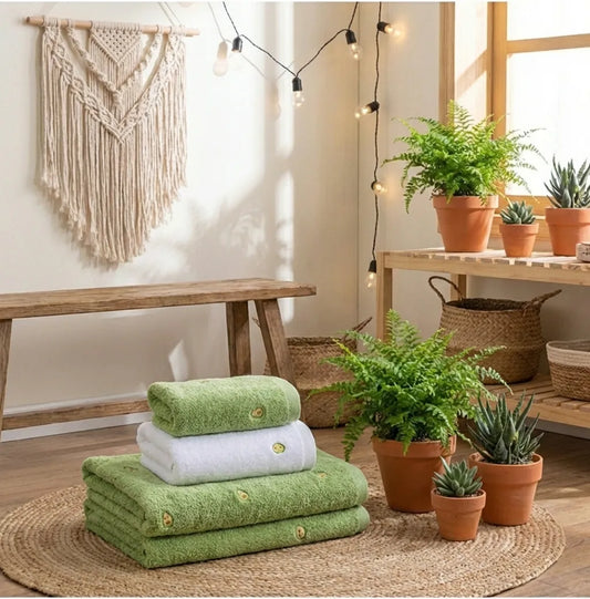 PureOnSkin Hypoallergenic Absorbent Pure Cotton Bath Towel for Post-Shower Friction Reduction & Dampness-Induced Dermatitis Prevention