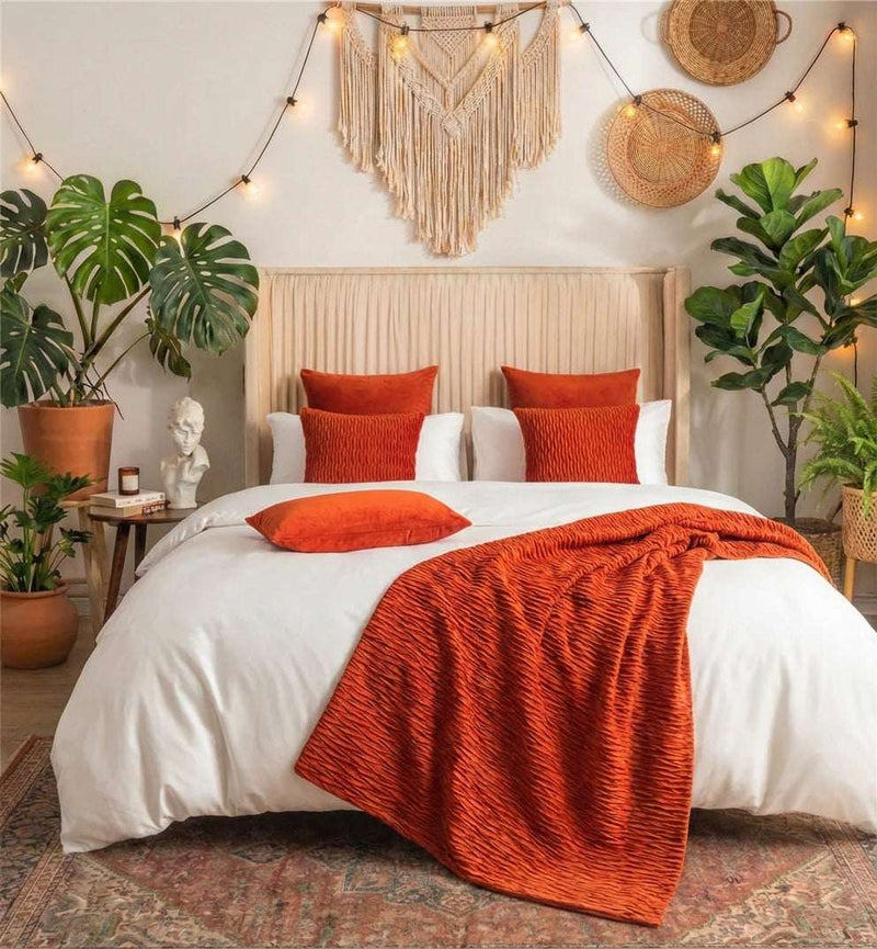Cotton and Linen Bed Runner – Red