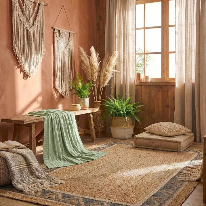All-Season Bamboo Knitted Throw Blanket | Temperature-Regulating & Anti-Itch for Dermatitis Relief.