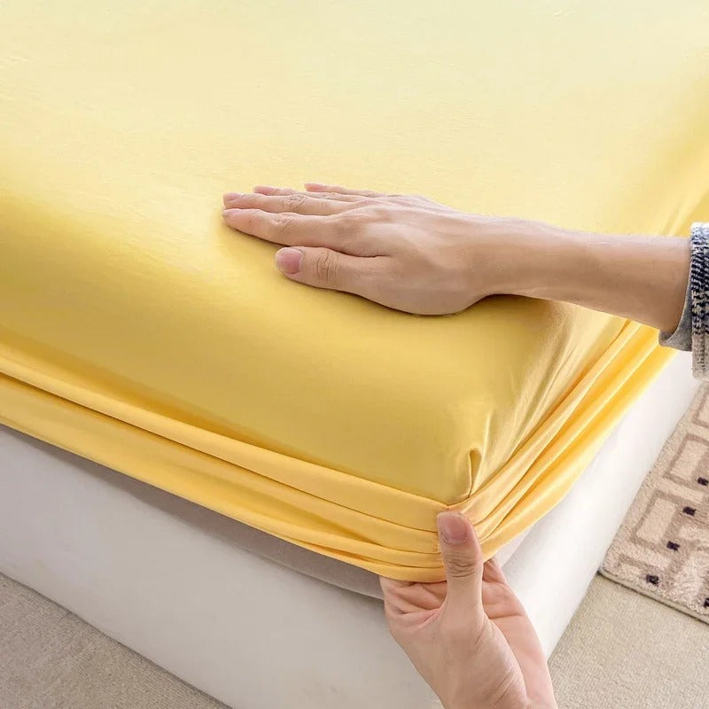 PureOnSkin 100% Pure Cotton Fitted Sheet with 360° Elastic Skirt – Lemon