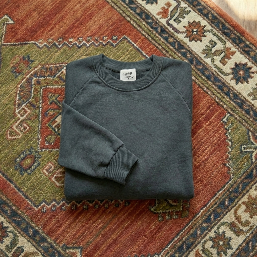 Men’s casual loose-fit sweater in 100% pure cotton, featuring a relaxed drop-shoulder design and a mid-weight ribbed knit texture.